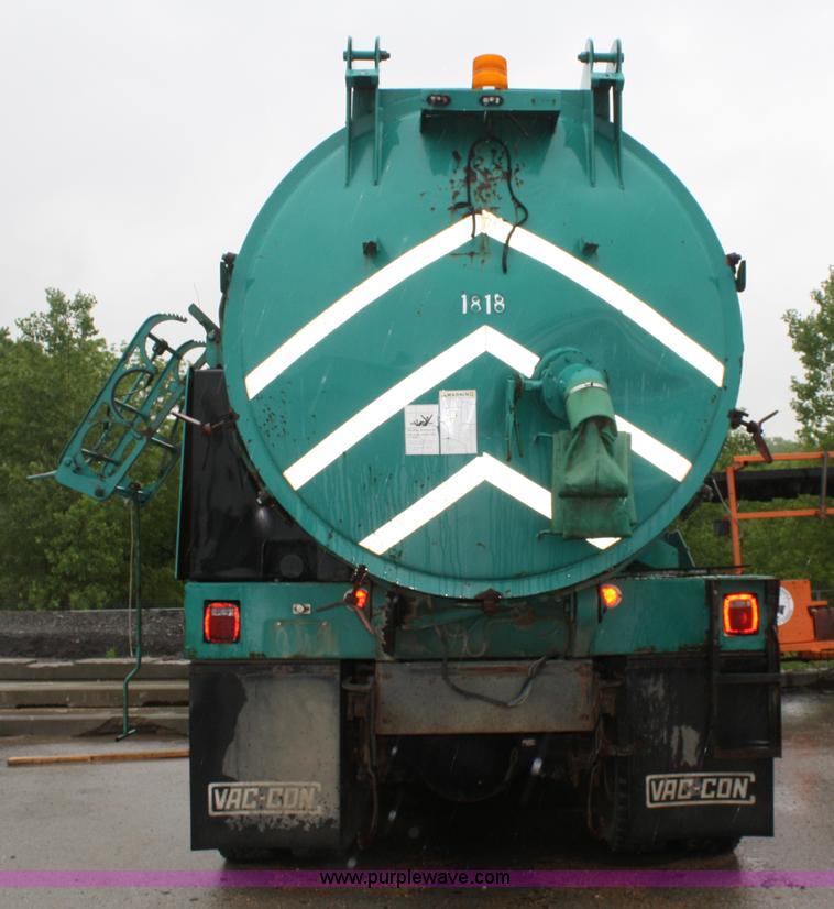 image for item 2192 1995 Ford LN8000 Vac-Con pump truck