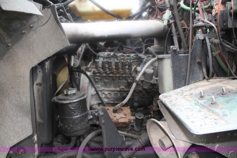 image for item 2192 1995 Ford LN8000 Vac-Con pump truck