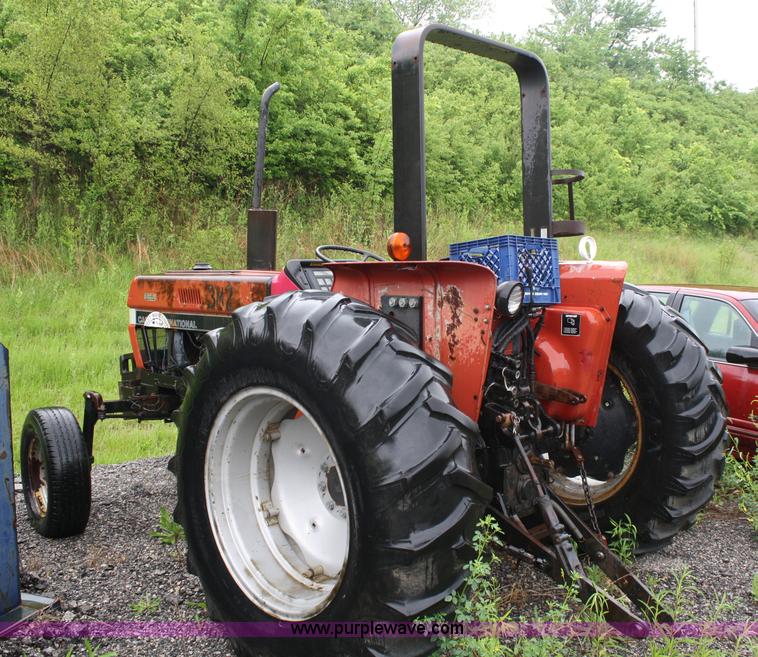 image for item 2259 1992 Case 595 tractor