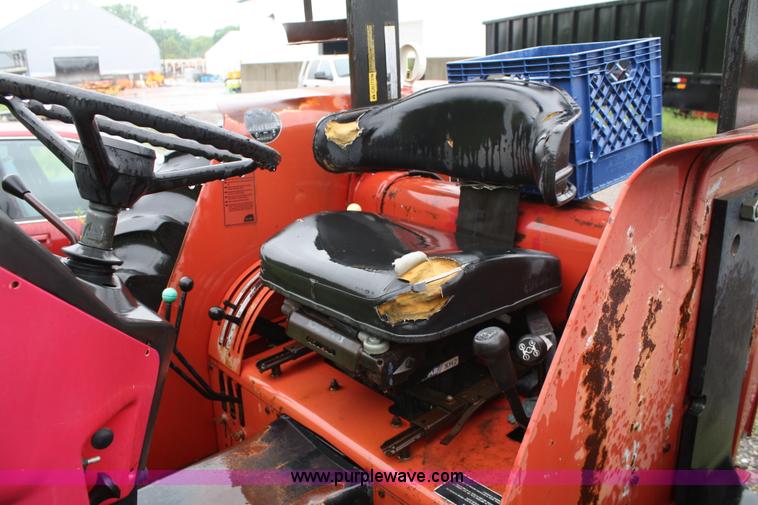 image for item 2259 1992 Case 595 tractor