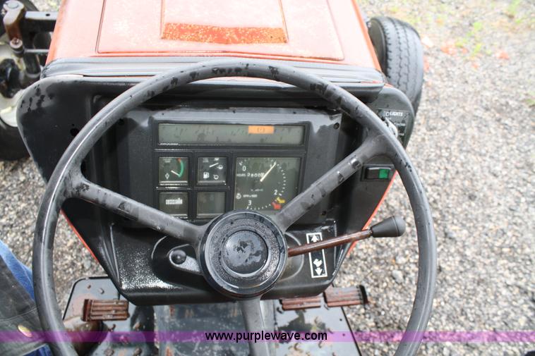 image for item 2260 1990 Case International 595 tractor