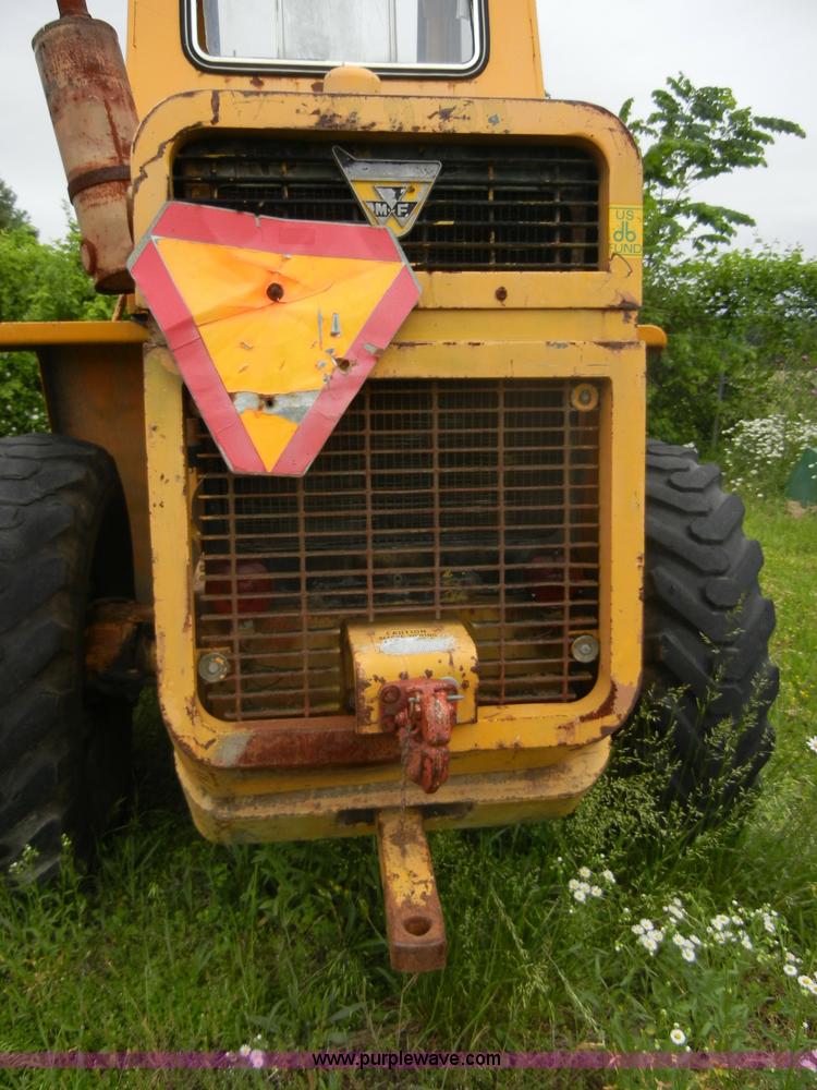 image for item 2300 1973 Massey-Ferguson MF33 wheel loader