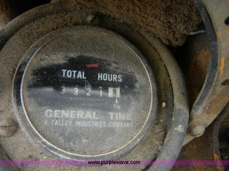 image for item 2300 1973 Massey-Ferguson MF33 wheel loader