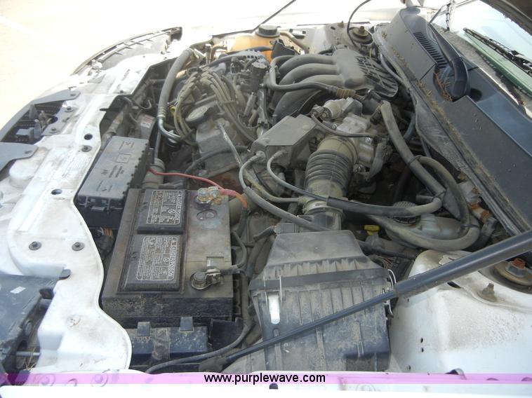 image for item 2398 2006 Ford Taurus SE