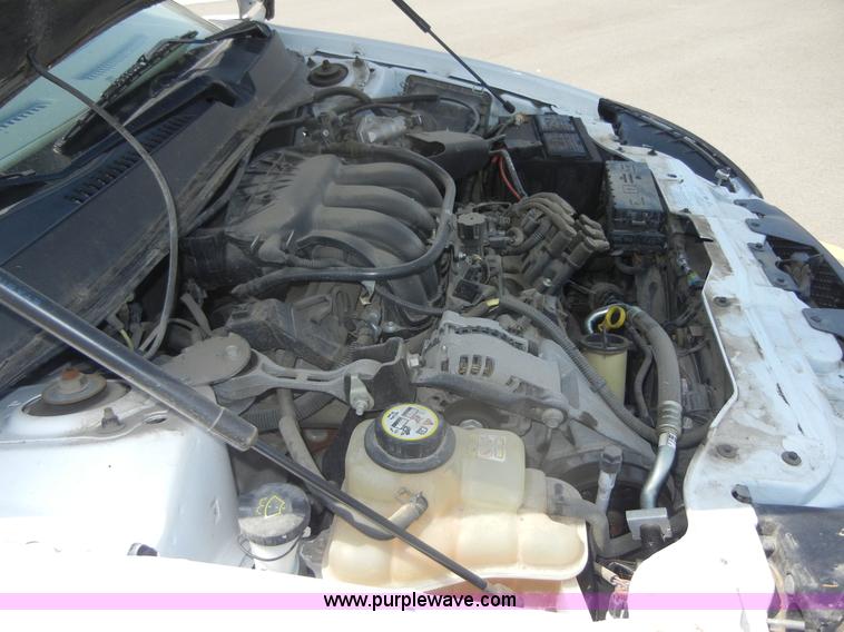 image for item 2399 2006 Ford Taurus SE