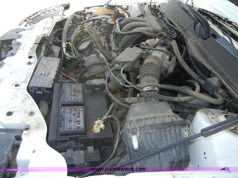 image for item 2399 2006 Ford Taurus SE