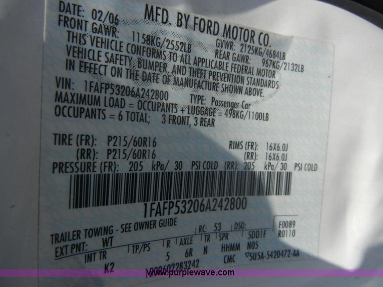 image for item 2399 2006 Ford Taurus SE