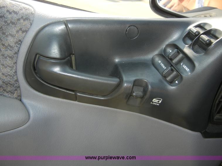 image for item 2403 1999 Plymouth Grand Voyager Expresso mini van