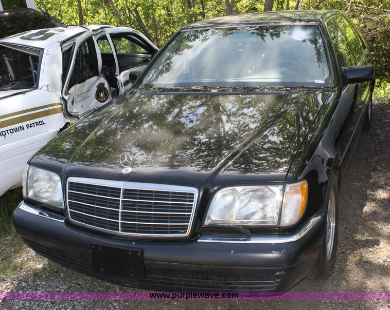 image for item 4650 1998 Mercedes Benz S500