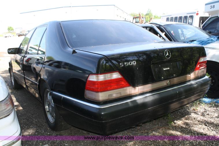 image for item 4650 1998 Mercedes Benz S500