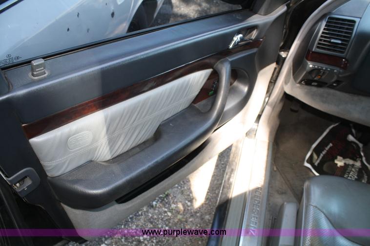 image for item 4650 1998 Mercedes Benz S500