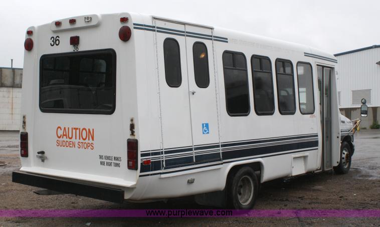 image for item 4651 2003 Ford E350 Super Duty transit bus