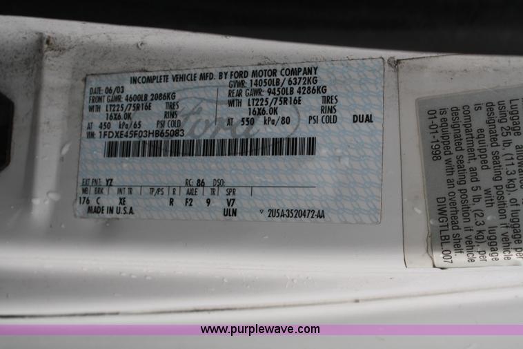 image for item 4651 2003 Ford E350 Super Duty transit bus