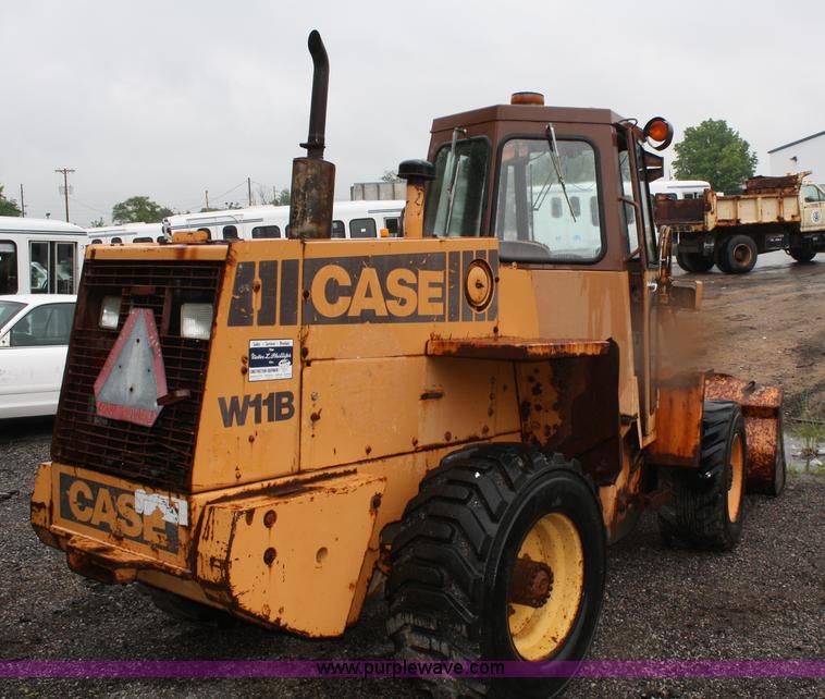 image for item 4652 1987 Case W11B wheel loader