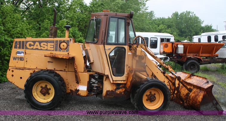 image for item 4652 1987 Case W11B wheel loader