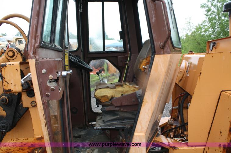 image for item 4652 1987 Case W11B wheel loader