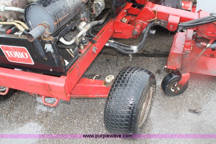 image for item 4655 Toro GroundMaster 580-D wing deck lawn mower