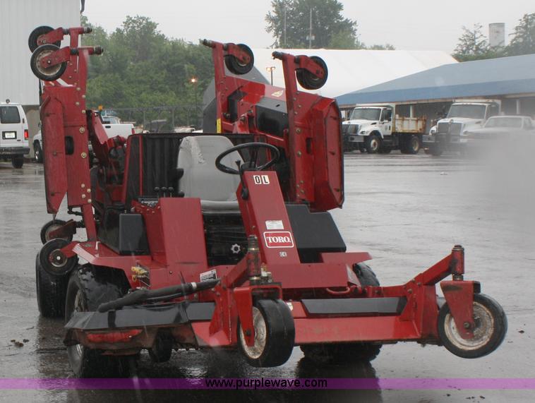 image for item 4655 Toro GroundMaster 580-D wing deck lawn mower