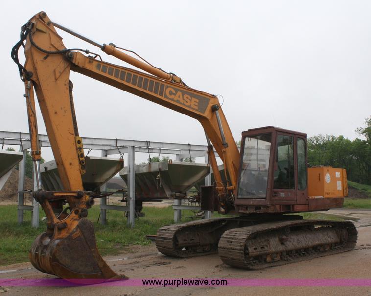 image for item 4658 Case 1088 hydraulic excavator