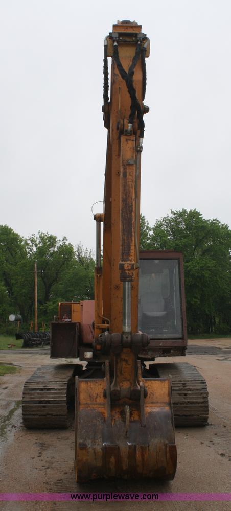 image for item 4658 Case 1088 hydraulic excavator
