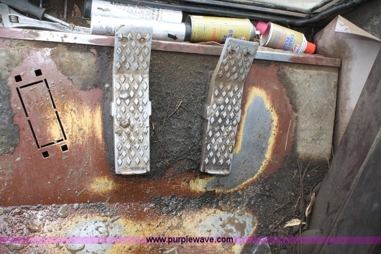 image for item 4658 Case 1088 hydraulic excavator