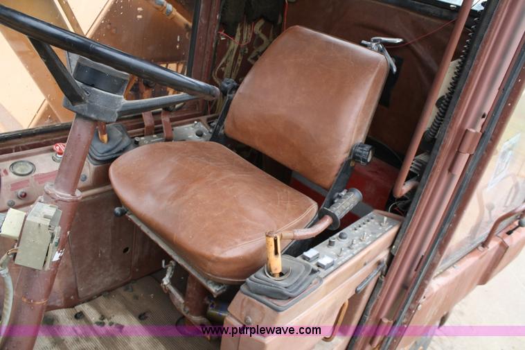 image for item 4660 Case 1085 Cruz air wheel excavator