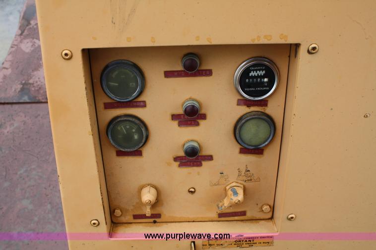 image for item 4660 Case 1085 Cruz air wheel excavator