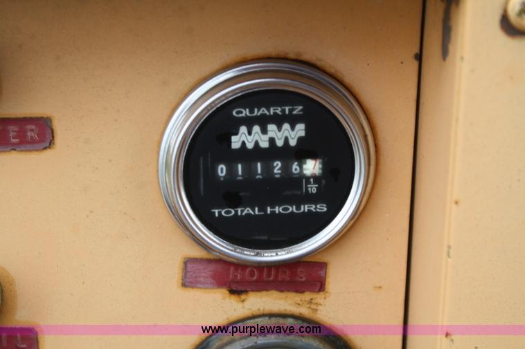 image for item 4660 Case 1085 Cruz air wheel excavator