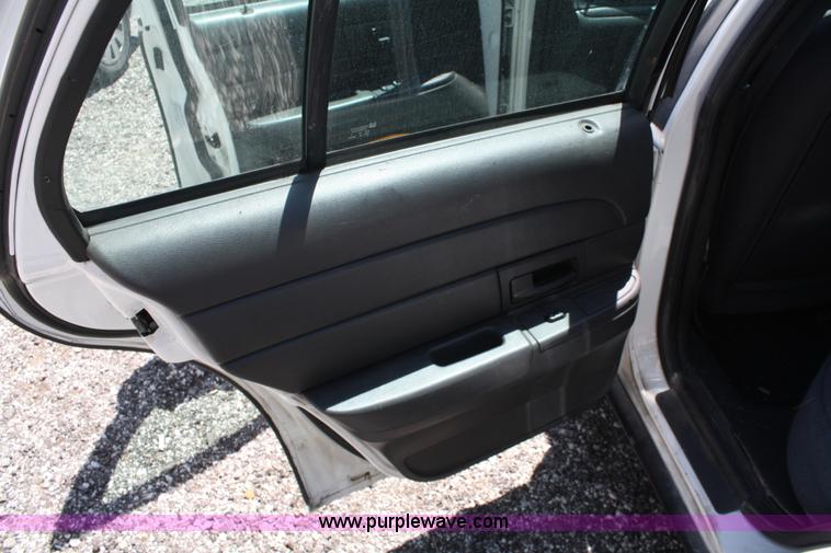 image for item 5039 2003 Ford Crown Victoria Police Interceptor
