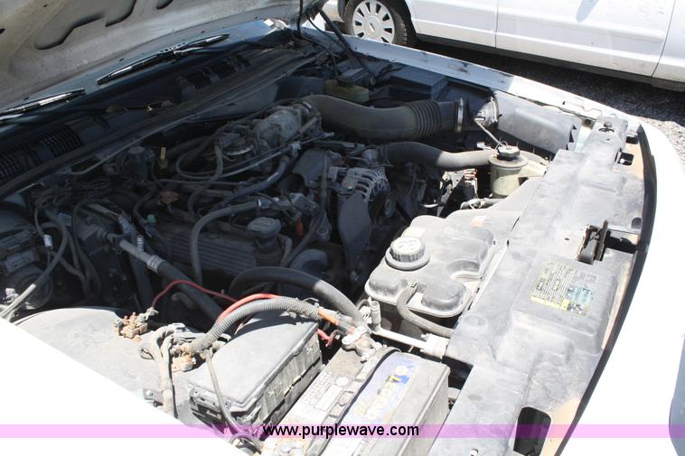 image for item 5039 2003 Ford Crown Victoria Police Interceptor