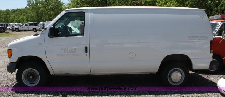 image for item 5040 2006 Ford E250 Econoline van