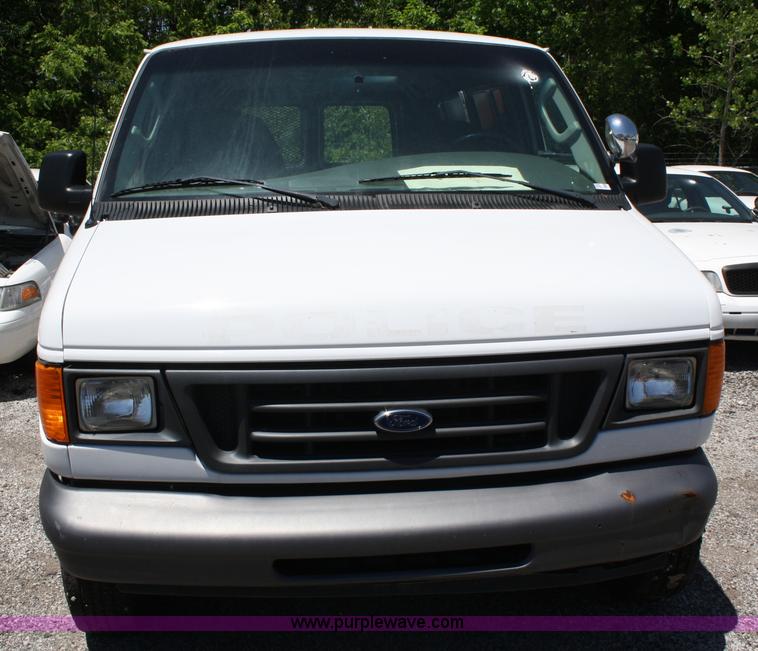 image for item 5040 2006 Ford E250 Econoline van
