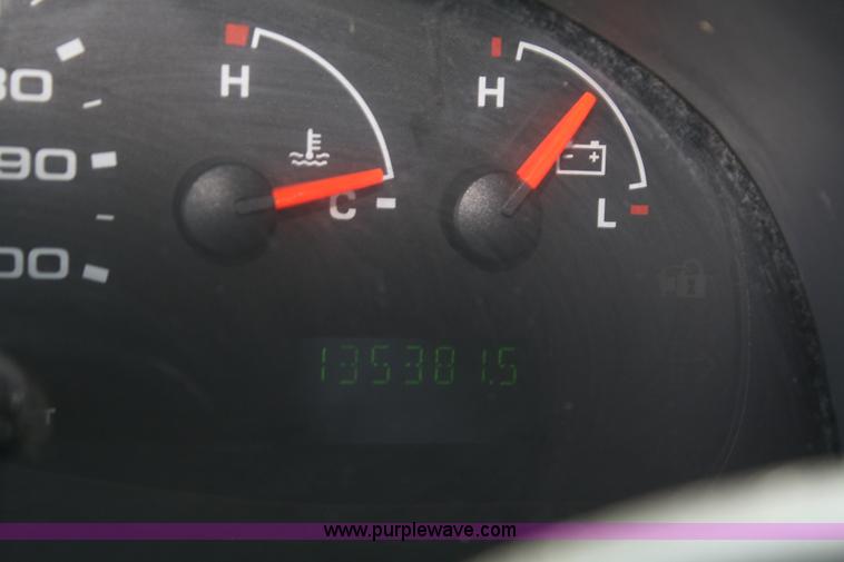 image for item 5040 2006 Ford E250 Econoline van