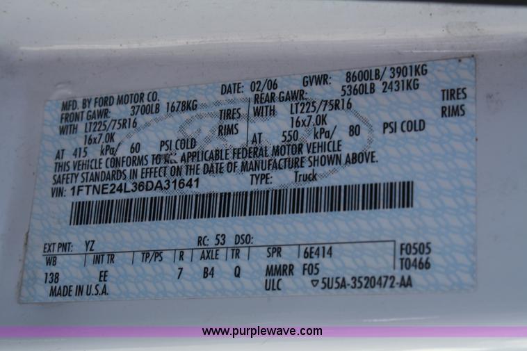 image for item 5040 2006 Ford E250 Econoline van