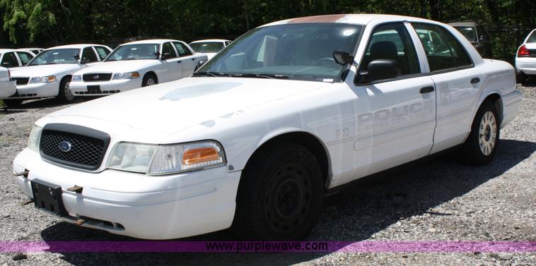 image for item 5045 2003 Ford Crown Victoria Police Interceptor