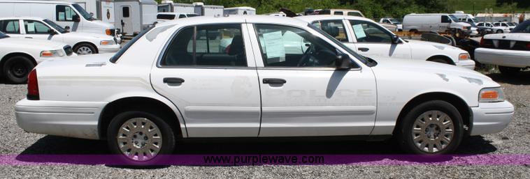 image for item 5045 2003 Ford Crown Victoria Police Interceptor