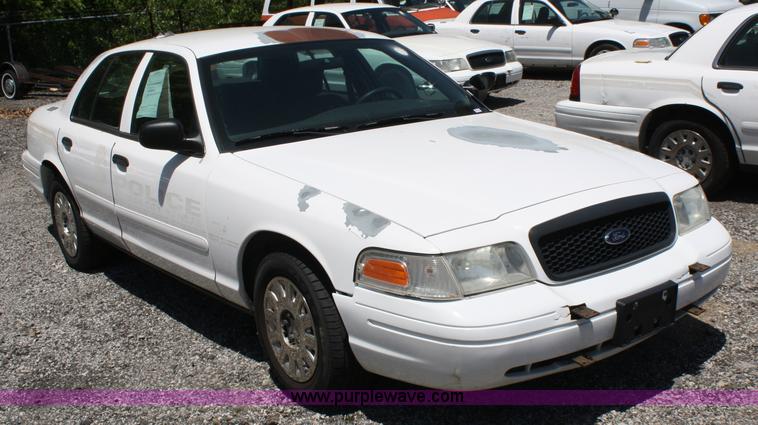 image for item 5045 2003 Ford Crown Victoria Police Interceptor