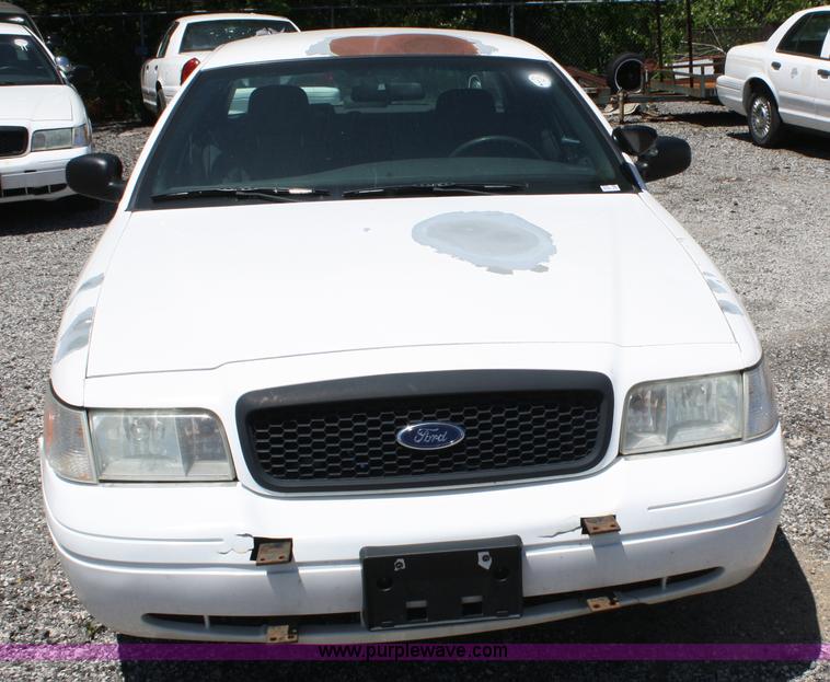 image for item 5045 2003 Ford Crown Victoria Police Interceptor