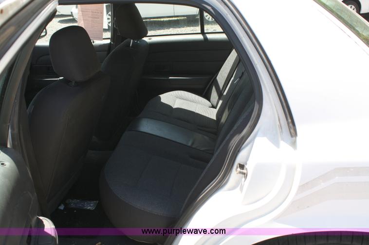 image for item 5045 2003 Ford Crown Victoria Police Interceptor