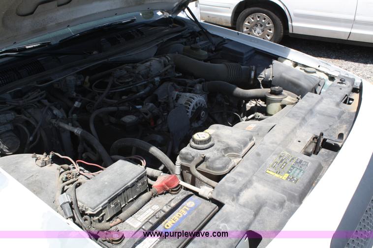 image for item 5045 2003 Ford Crown Victoria Police Interceptor