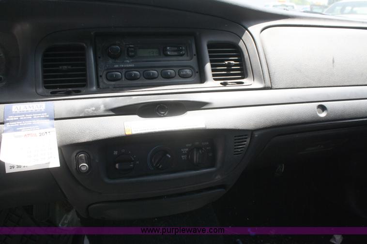 image for item 5047 2006 Ford Crown Victoria Police Interceptor