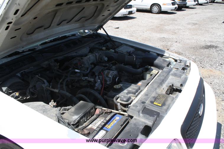 image for item 5047 2006 Ford Crown Victoria Police Interceptor
