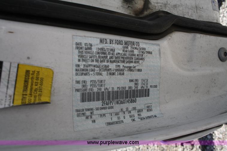 image for item 5047 2006 Ford Crown Victoria Police Interceptor