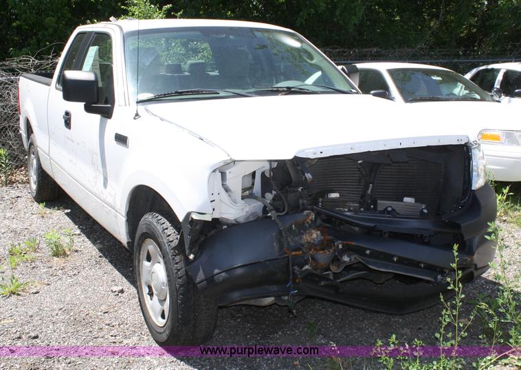 image for item 5052 2005 Ford F150 extended cab pickup truck