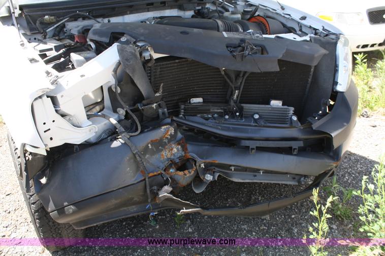 image for item 5052 2005 Ford F150 extended cab pickup truck