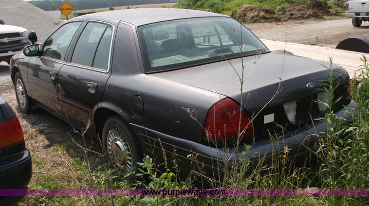 image for item 5097 2002 Ford Crown Victoria Police Interceptor