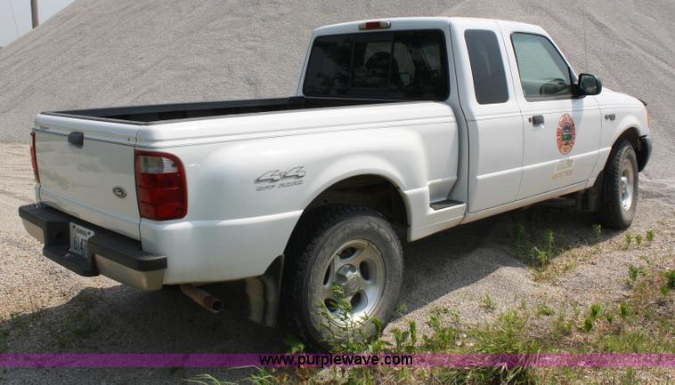 image for item 5098 2001 Ford Ranger XLT extended cab pickup truck