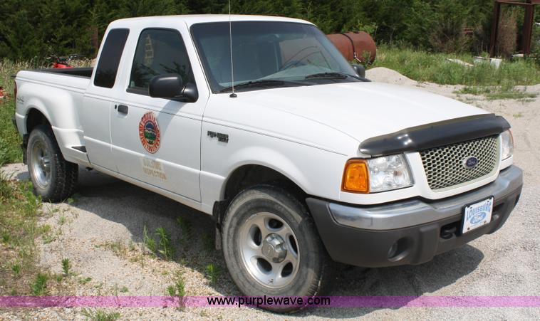 image for item 5098 2001 Ford Ranger XLT extended cab pickup truck