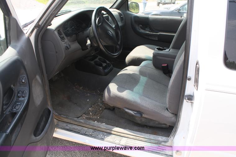 image for item 5098 2001 Ford Ranger XLT extended cab pickup truck