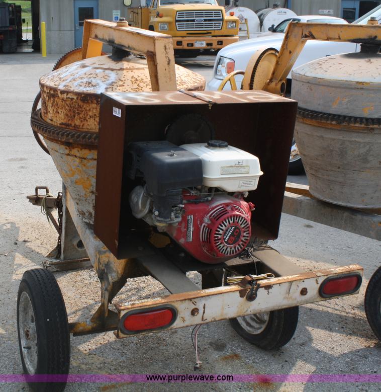 image for item 5116 1998 Stone 65CM concrete mixer